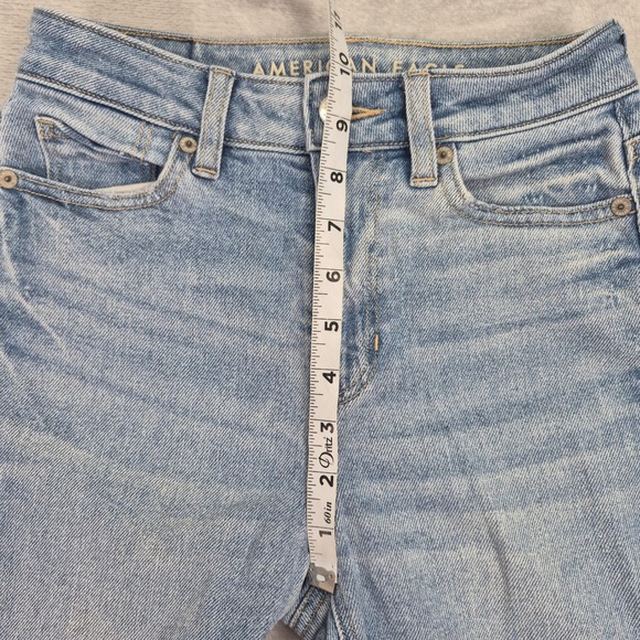 000 Short American Eagle Mom Straight Jeans Light Wash High Denim Women Petite - Picture 10 of 12